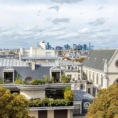 Fabulous With Beautiful View Apartment